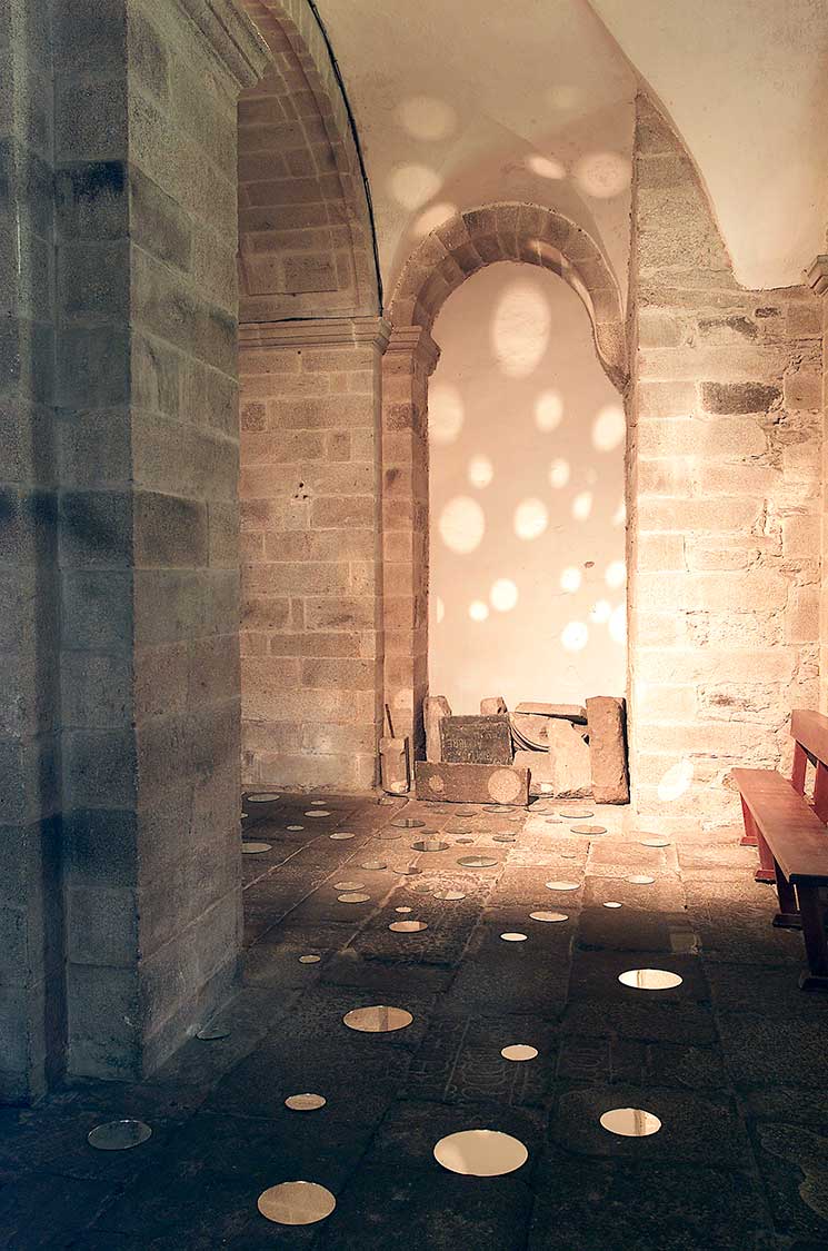 Guðbjörg Lind Jónsdóttir Artist - Moment